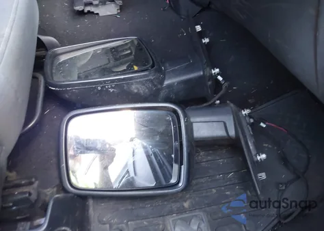 2018 Ram 1500 Express 4X4 6'4 Box из США, поврежденный, VIN 1C6RR7FG4JS199965